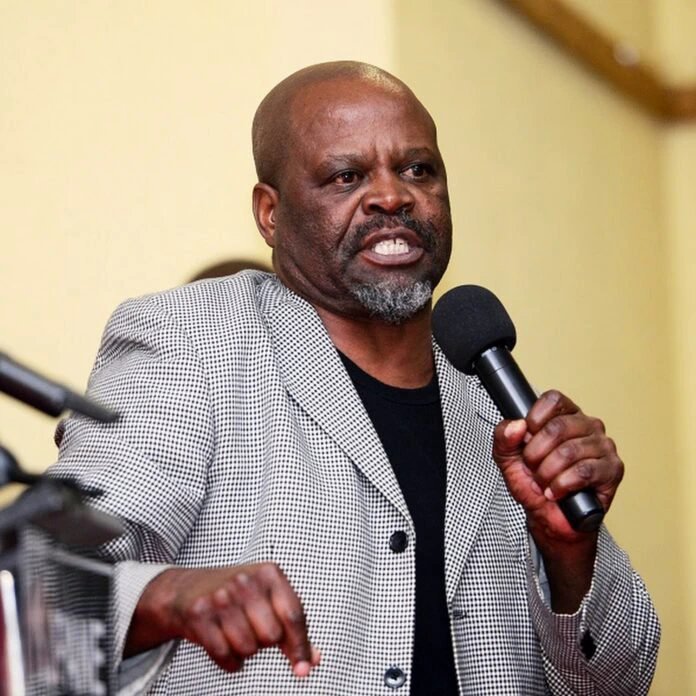 Veteran South African actor, Patrick Shai has reportedly passed away days after topping the trends that he wanted to beat Cassper Nyovest. 1 act3388674521484417562
