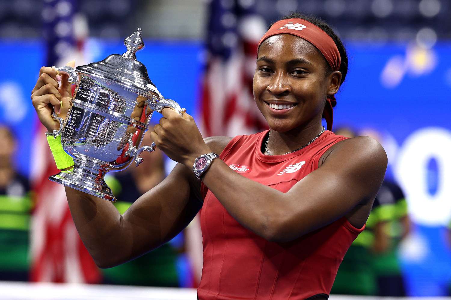 Coco Gauff 090923 trophy d1dab18f3f334b959fee541e5f370600 1