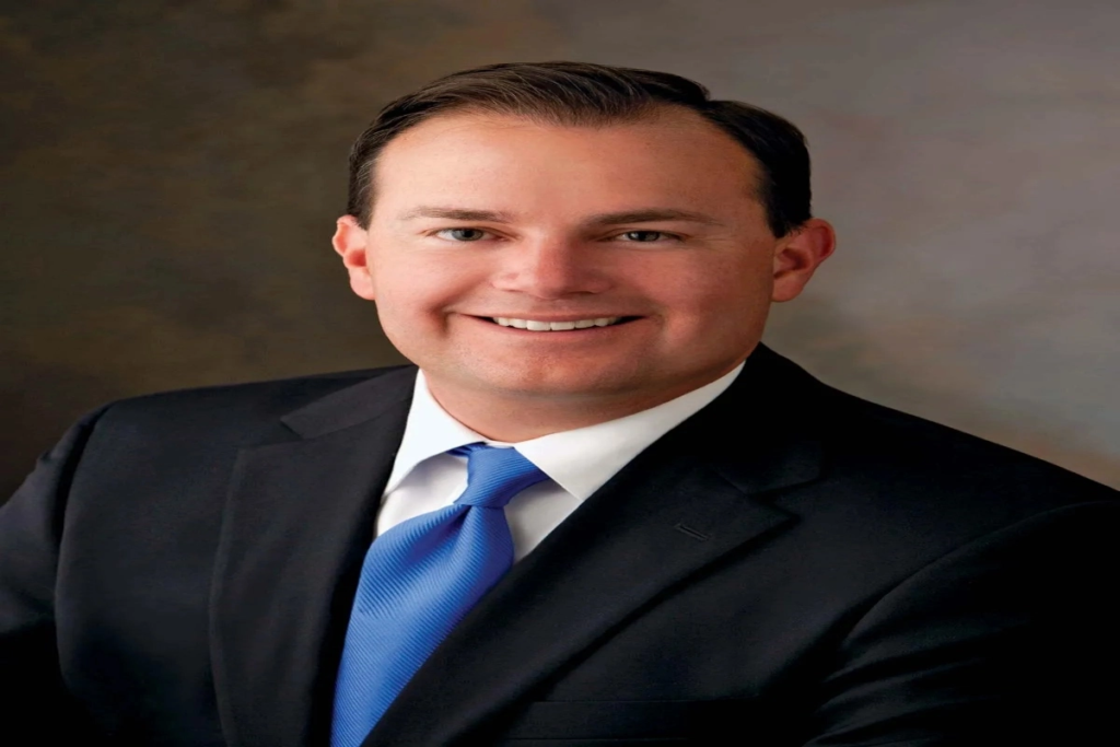 Mike Lee Biography, Parents, Wife, Children, Siblings, Net Worth 1